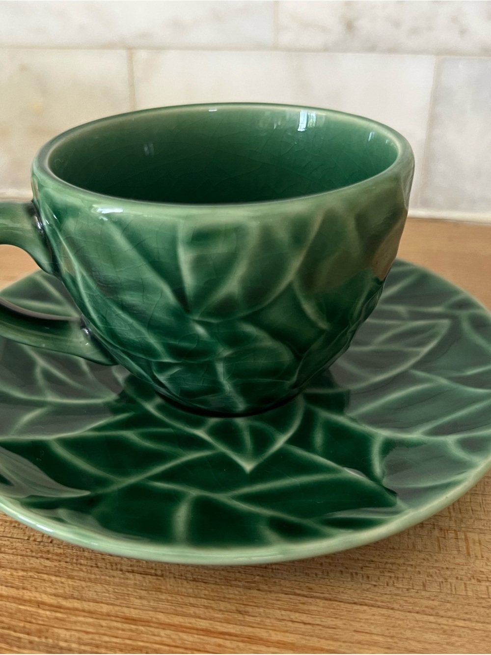 Green Leaf-Pattern Ceramic Cup and Saucer - Home Art